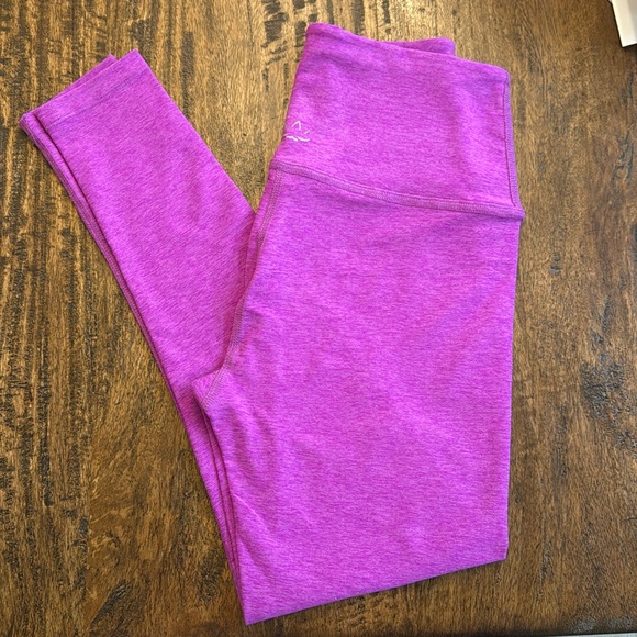 Beyond Yoga Pants - Beyond yoga workout leggings deep, bright, pink size medium